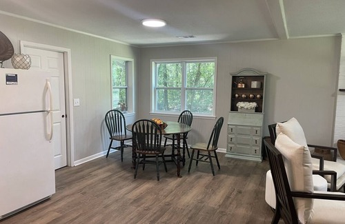 Oxford Cottage | 6 Miles for Oxford Square, Ole Miss