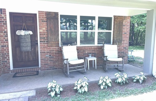 Oxford Cottage | 6 Miles for Oxford Square, Ole Miss