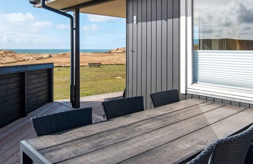Trans House | 6 person holiday home in Lemvig