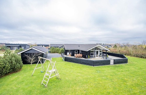 Skaven Strand House | 6 person holiday home in Tarm