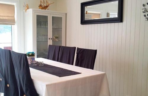 Sande House | 6 person holiday home in Gursken-By Traum