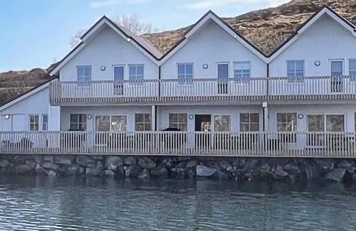 Dyrvik House | 6 person holiday home in Kverva