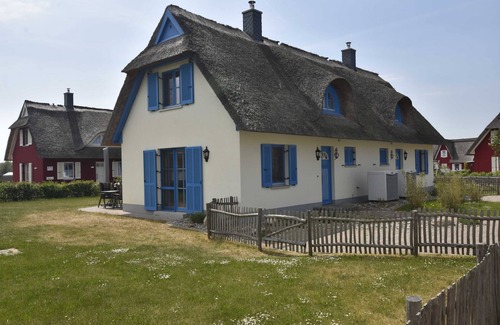 Zierow Apartment | 6-room vacation home (10 pers.) Luv & Lee - Holiday homes Luv and Lee OVS 106 with