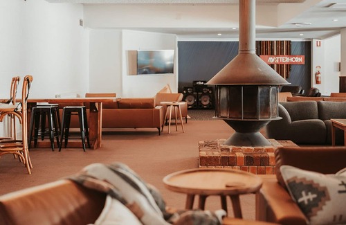 Perisher Valley Hotel | 6 Share - 6 Share 2 Bedroom Suite