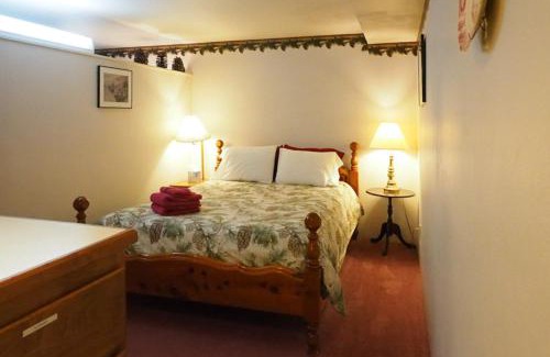 Joseph House | 60073 Wallowa Lake Hwy (lower unit)