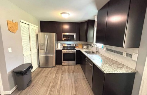 Royal Manor House | 603 Fenchurch Way-Ranch-Hot Tub-2 King Beds, Ranch-Hot Tub-Pets-2 King Beds-Kids-Fenced Yard