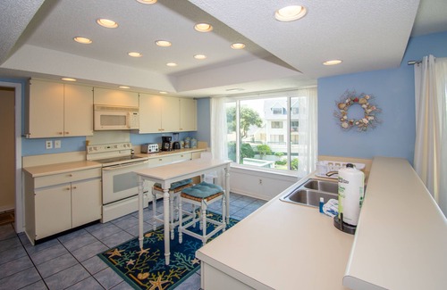Saint Helena Island Villa | 646 New Haven - New to VRBO! Resort Access Included!