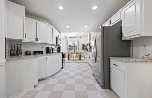 Lithonia House | 6BD/3BA Designer Oasis Sleeps 14 ATL Metro