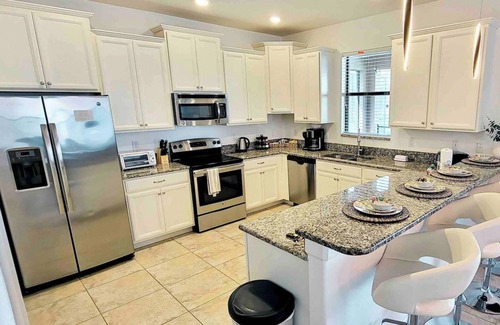Davenport Villa | 6bdrm/Pool & Spa/BBQ/Golf/2 Club House/25minDisney