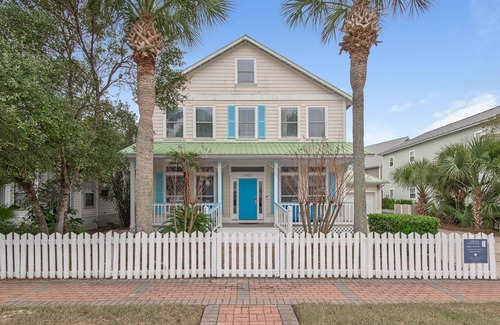 Crystal Shores House | 6BR~5B~Sleeps14~Family Neighborhood~Private Pool~Remodeled!!