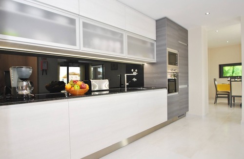 Armacao de Pera Villa | 6BR w/Heatable Pool, Jacuzzi & Games Room