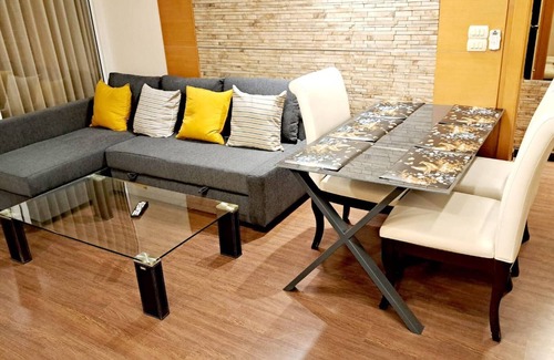 Khlong Toei Nuea Apartment | 6D - 3 Bedroom Downtown Apartment with shared Pool