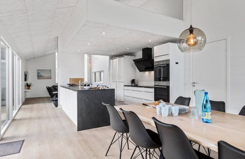 Bønnerup Strand House | 7 bedroom gorgeous home in Glesborg