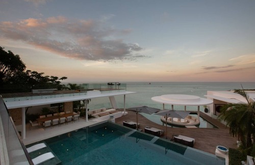 Moo 5 Villa | 7 bedroom Oceanfront