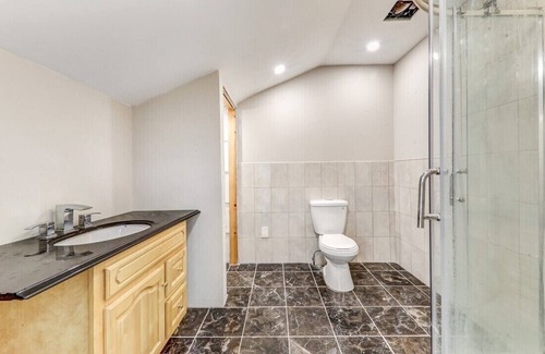 Fenelon Falls Cottage | 7 bedroom rustic waterfront cottage,fenelon falls