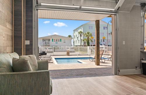 Crescent Beach House | 7 Bedrooms