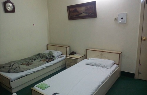 Peshawar Hotel | 7 Cs Guest House