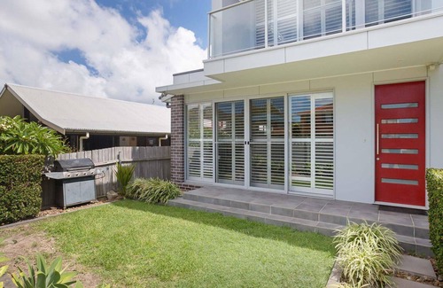 Corlette House | 7 Judith Street - Stunning duplex with ducted air