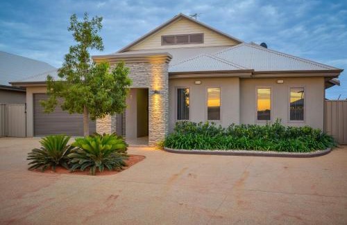 Exmouth House | 7 Kestrel Place