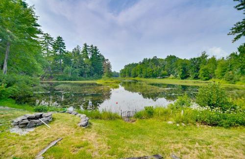 Conway House | 7 Mi to Cranmore Resort! Family Hideaway in Conway
