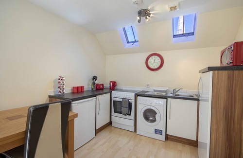 Forres Apartment | 7 Varis Apartments