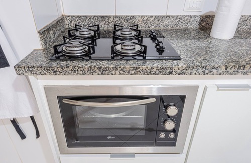 Consolacao Apartment | 700Mbps *QBed*Smart Tvs *Garage*645 sq. ft. w/city view
