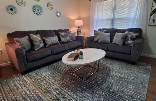 Middletown House | 704 diamond loop new listing