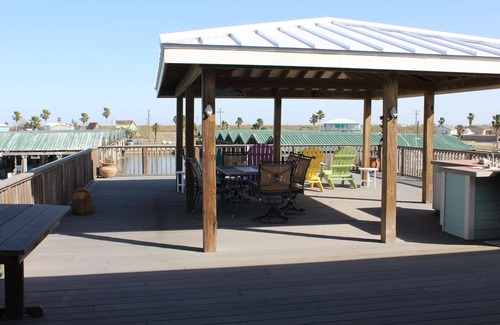 Port Mansfield House | 708 E. Port - Grand House on the Harbor with a boat slip