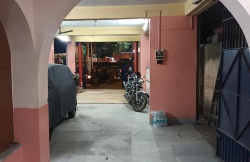 Kolkata Hotel | 73 Rest House