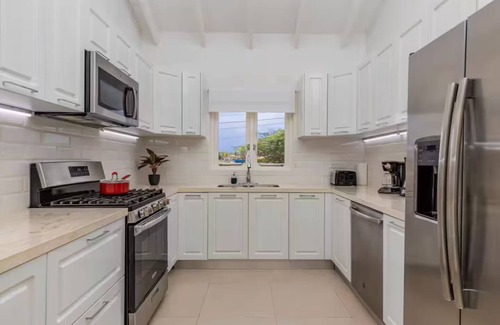 Palm Beach House | 7BR Oasis in Paradise on One Happy Island