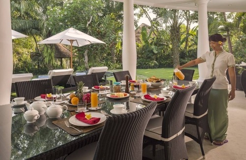 Buduk Villa | 7BR Villa In Tabanan, 12Min Drive To Berawa Beach! - W/Swimming Pool!