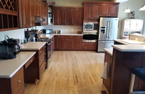 Livingston House | 7BR wf,hot tub,beach,kayaks,public side,pets,special-SPECIAL-book 2;get 1 free,