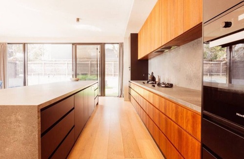 Blairgowrie Villa | 7FAb · VILLA BOND | Luxe, Design & Location + Cinema