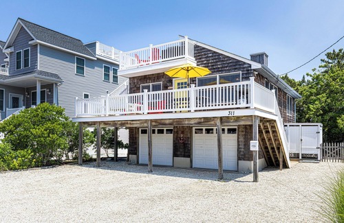 South Beach Haven House | 7th from Sand on Leeward Ave. in Beach Haven