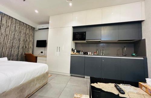 Khattalwada Apartment | 7th Heaven By HomeGlow Retreat