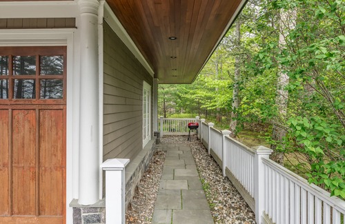 Mid-Coast and Islands House | 8 acres overlooking casco bay