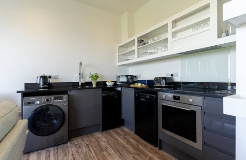Crantock Apartment | 8 Beachview - apartment in Crantock sleeps 4 guests in 1 bedroom