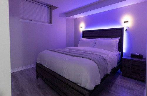Thorold House | 8 BEDS Tomorrowland 🎶 - 15 Minutes To The Falls