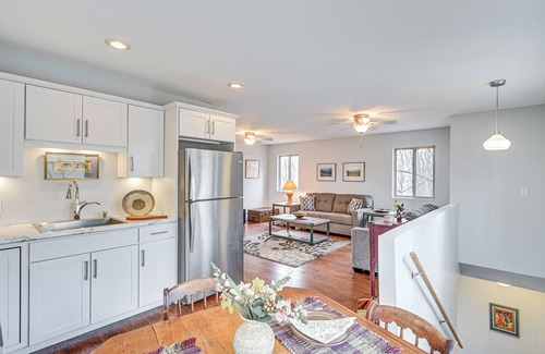 La Porte Apartment | 8 Mi to Lake Michigan: Creative Retreat w/Deck!