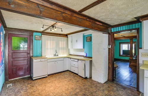 Guthrie Center House | 8 Mi to Lake Panorama: Cozy Family Getaway