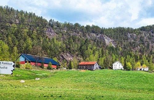 Askland Apartment | 8 person holiday home in Åmli