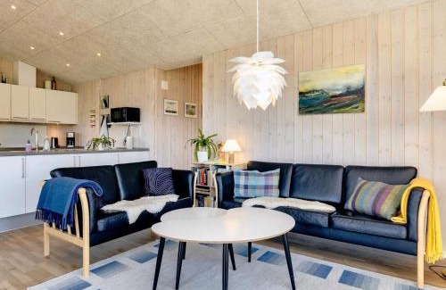 Grønhøj House | 8 person holiday home in Løkken-By Traum