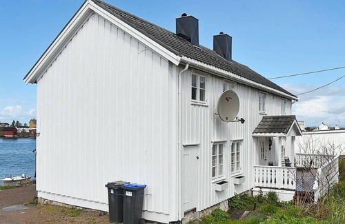 Averoy Municipality House | 8 person holiday home in averøy
