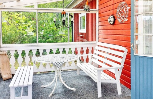 Husum House | 8 person holiday home in Husum