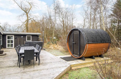 Hoensinge House | 8 person holiday home in Vig-By Traum