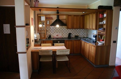 Brusimpiano Apartment | 80 m2 3-room house directly on Lake Lugano for a maximum of 4 people