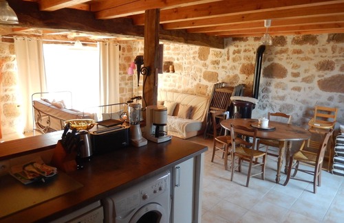 Branceilles Cottage | 80 m² air-conditioned gîte in former farmhouse, rated 4 *, sleeps 4,
