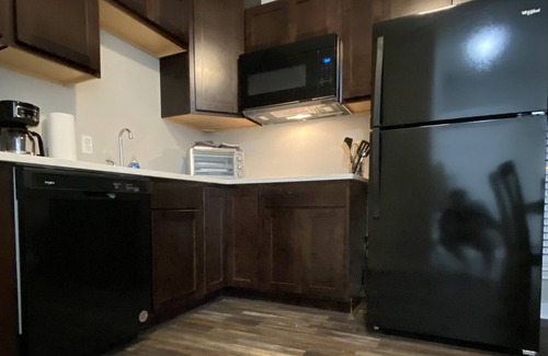 Greers Ferry Condo | 8029 Edgemont Rd Suite A is a 2-Bed, 1-Bath, Kitchen, 1-2 Min to Laceys/Narrows
