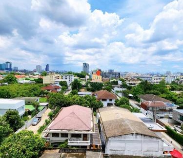 Lat Yao Apartment | 807-STP Homely room Free Wi-Fi and Near BTS line