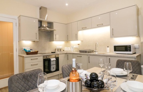 Jedburgh Cottage | 85C BONGATE, with a garden in Jedburgh